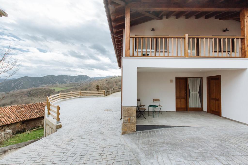Apartmán Tiu Enrique 3 Onís Exteriér fotografie